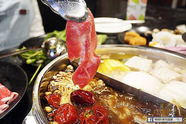台北火鍋吃到飽【嗨蝦蝦百匯鍋物吃到飽光復店】海鮮控看過來！超狂百種食材799吃到飽！台北松山美食