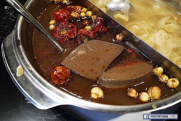 台北火鍋吃到飽【嗨蝦蝦百匯鍋物吃到飽光復店】海鮮控看過來！超狂百種食材799吃到飽！台北松山美食