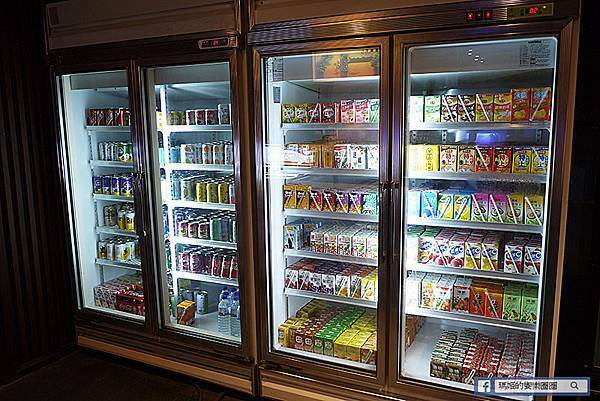 台北火鍋吃到飽【嗨蝦蝦百匯鍋物吃到飽光復店】海鮮控看過來！超狂百種食材799吃到飽！台北松山美食