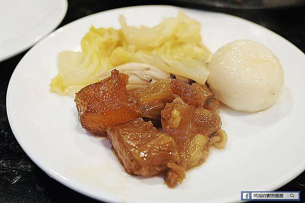 台北火鍋吃到飽【嗨蝦蝦百匯鍋物吃到飽光復店】海鮮控看過來！超狂百種食材799吃到飽！台北松山美食