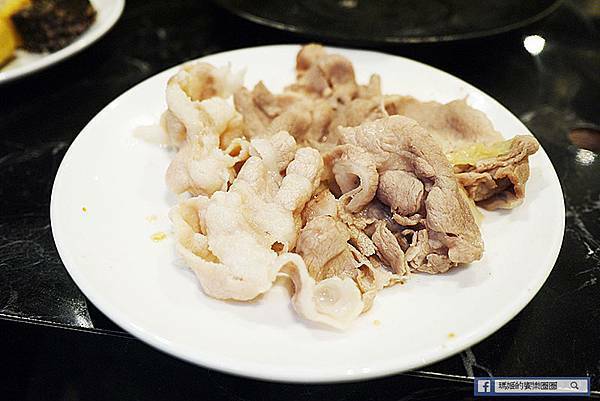 台北火鍋吃到飽【嗨蝦蝦百匯鍋物吃到飽光復店】海鮮控看過來！超狂百種食材799吃到飽！台北松山美食