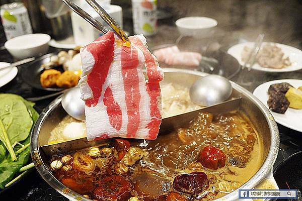 台北火鍋吃到飽【嗨蝦蝦百匯鍋物吃到飽光復店】海鮮控看過來！超狂百種食材799吃到飽！台北松山美食