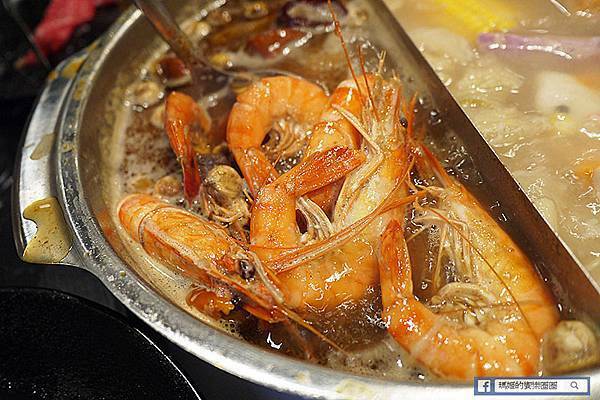 台北火鍋吃到飽【嗨蝦蝦百匯鍋物吃到飽光復店】海鮮控看過來！超狂百種食材799吃到飽！台北松山美食