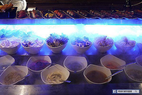 台北火鍋吃到飽【嗨蝦蝦百匯鍋物吃到飽光復店】海鮮控看過來！超狂百種食材799吃到飽！台北松山美食