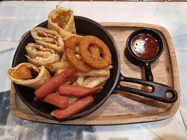 台中早午餐-日常日嚐-小庭園早午餐