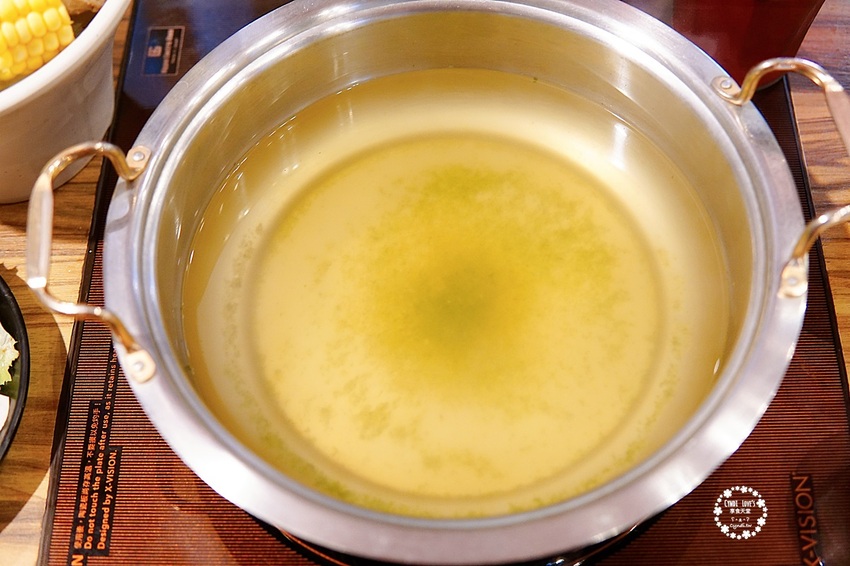 丹水滾鍋物 風生水起店,北屯區火鍋推薦,288元起鍋物套餐,滷味炸物冰淇淋飲料自助吧吃到飽超划算,附設兒童遊戲區親子友善餐廳 - Cyndi loves享食天堂