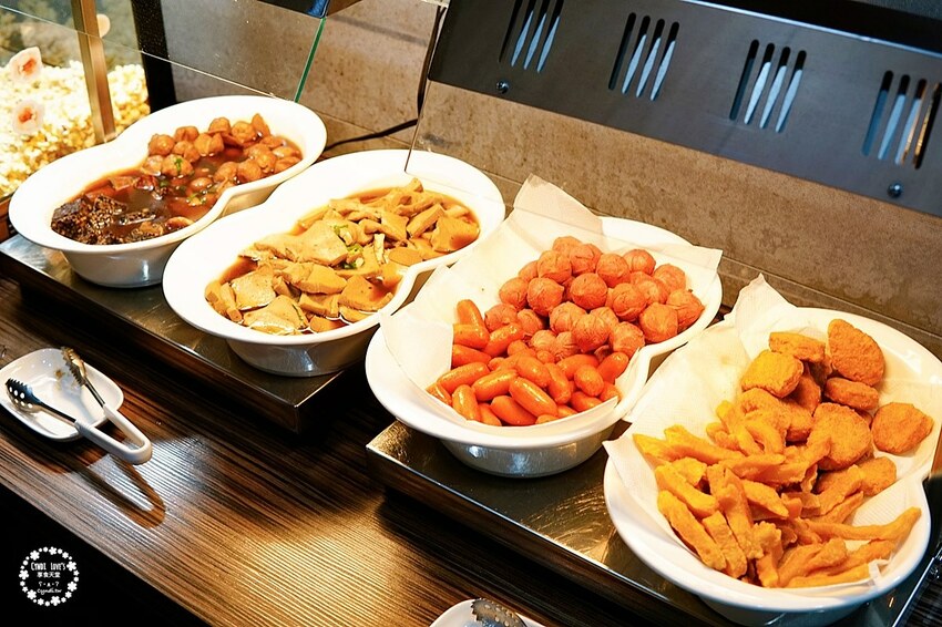 丹水滾鍋物 風生水起店,北屯區火鍋推薦,288元起鍋物套餐,滷味炸物冰淇淋飲料自助吧吃到飽超划算,附設兒童遊戲區親子友善餐廳 - Cyndi loves享食天堂