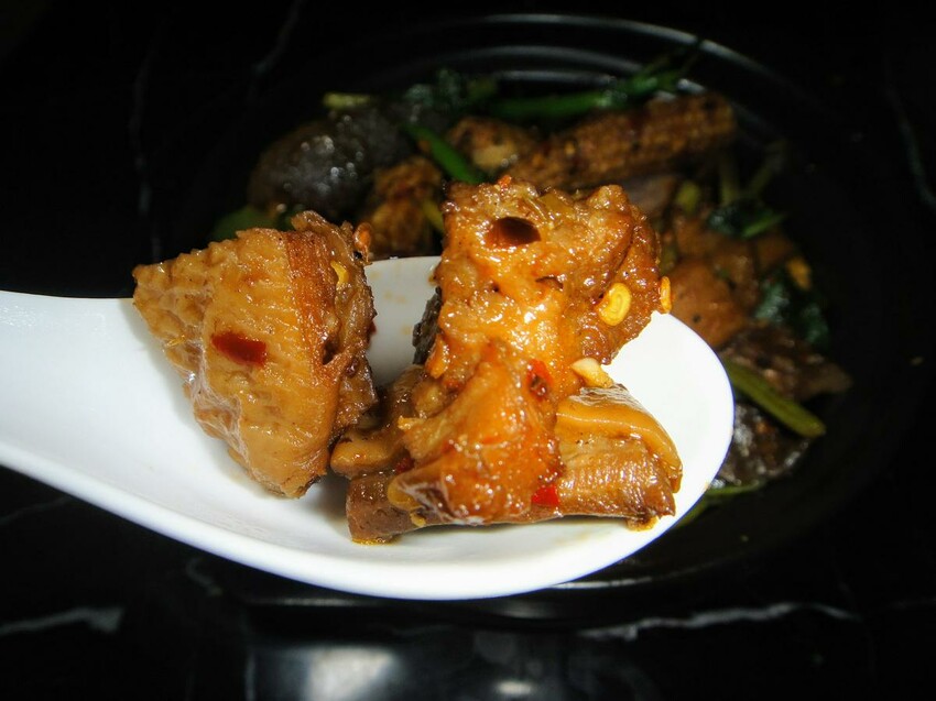 【美食】「隱世餐酒館The Arcadia Bistro」信義區餐酒館推薦，歌手駐唱好歡樂