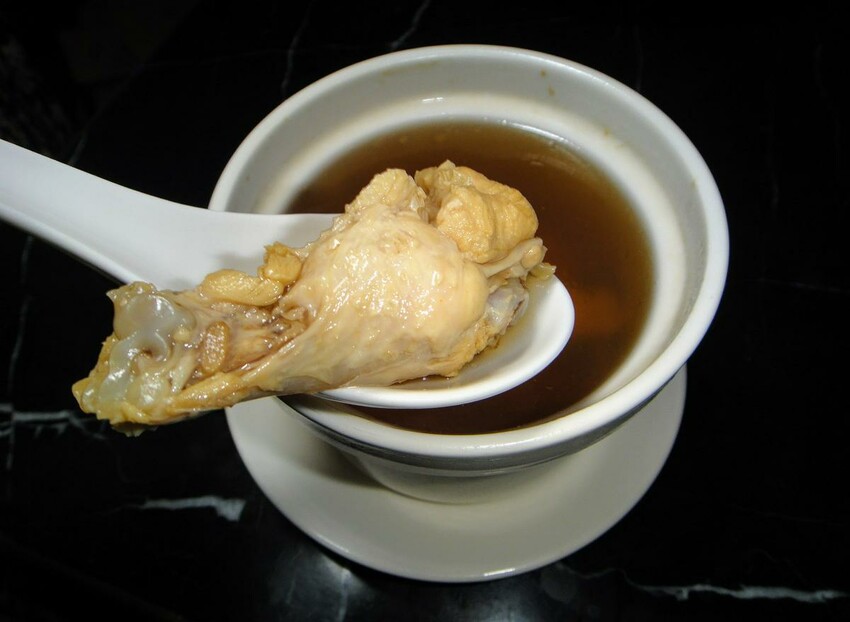 【美食】「隱世餐酒館The Arcadia Bistro」信義區餐酒館推薦，歌手駐唱好歡樂