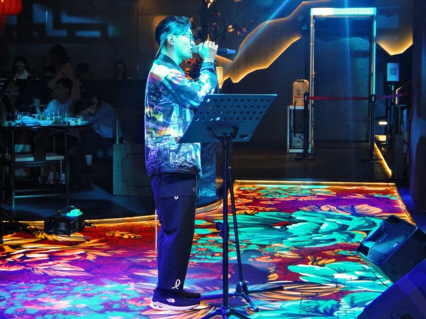 【美食】「隱世餐酒館The Arcadia Bistro」信義區餐酒館推薦，歌手駐唱好歡樂