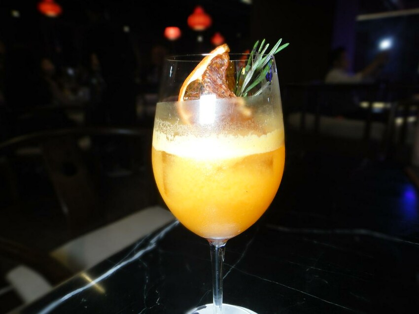 【美食】「隱世餐酒館The Arcadia Bistro」信義區餐酒館推薦，歌手駐唱好歡樂