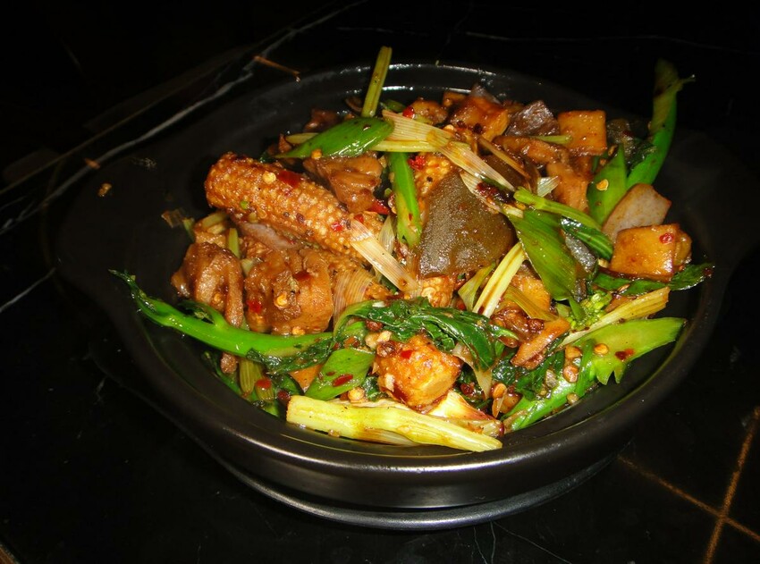 【美食】「隱世餐酒館The Arcadia Bistro」信義區餐酒館推薦，歌手駐唱好歡樂