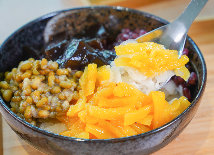 [高雄]禾苑蔗片冰-芋泥芋圓滿滿的好吃高雄蔗片冰～天然爽口不甜膩 @美食好芃友