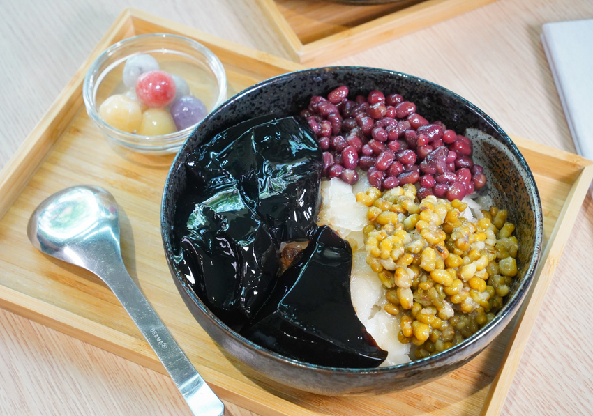 [高雄]禾苑蔗片冰-芋泥芋圓滿滿的好吃高雄蔗片冰～天然爽口不甜膩 @美食好芃友