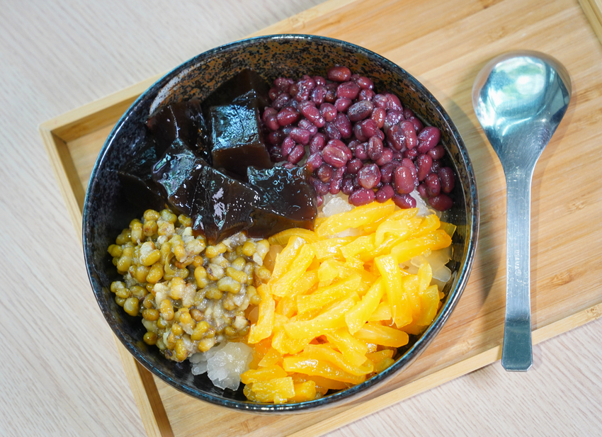 [高雄]禾苑蔗片冰-芋泥芋圓滿滿的好吃高雄蔗片冰～天然爽口不甜膩 @美食好芃友