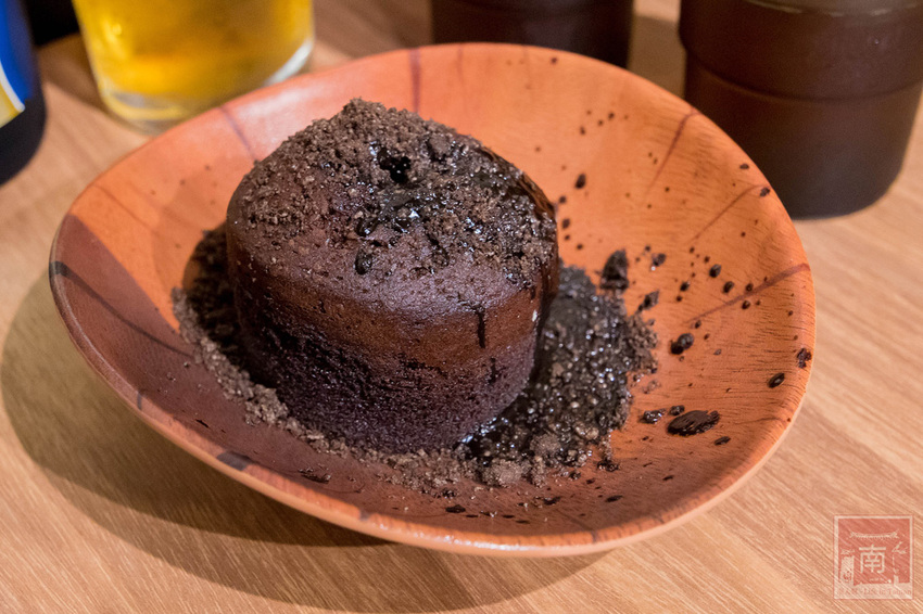 【臺南美食】給你一碗滿滿燒肉蓋住了米飯｜CHOICE等級安格斯黑牛丼飯只要120元｜職人現烤燒肉~~牛丁次郎坊x深夜裡的和魂燒肉丼x台南新都支店 - 南人幫