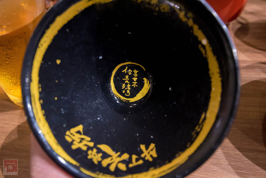 【臺南美食】給你一碗滿滿燒肉蓋住了米飯｜CHOICE等級安格斯黑牛丼飯只要120元｜職人現烤燒肉~~牛丁次郎坊x深夜裡的和魂燒肉丼x台南新都支店 - 南人幫