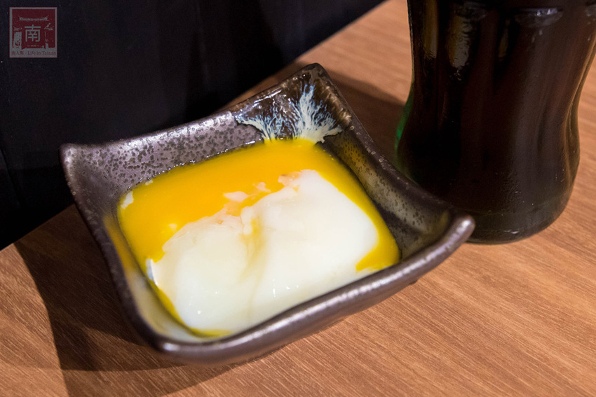 【臺南美食】給你一碗滿滿燒肉蓋住了米飯｜CHOICE等級安格斯黑牛丼飯只要120元｜職人現烤燒肉~~牛丁次郎坊x深夜裡的和魂燒肉丼x台南新都支店 - 南人幫