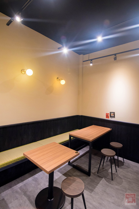 【臺南美食】給你一碗滿滿燒肉蓋住了米飯｜CHOICE等級安格斯黑牛丼飯只要120元｜職人現烤燒肉~~牛丁次郎坊x深夜裡的和魂燒肉丼x台南新都支店 - 南人幫