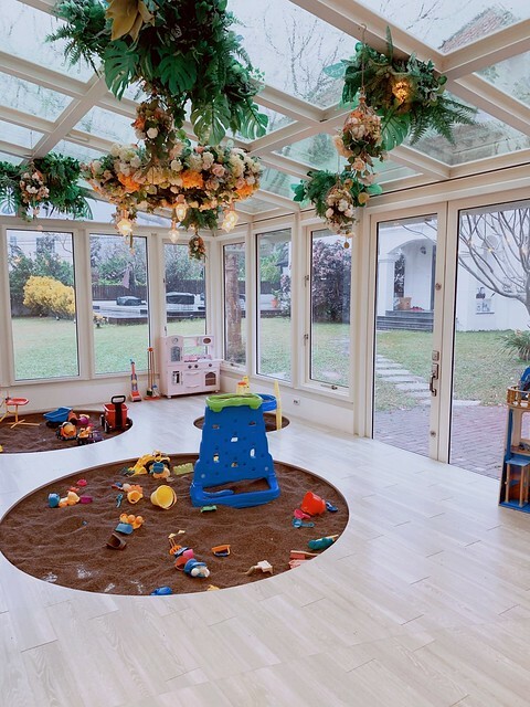 花蓮親子民宿推薦｜山丘洋房｜玻璃屋沙坑遊戲區、游泳池、溜滑梯房｜我喜歡的鄉村風，肯定會再回訪