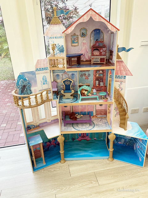 花蓮親子民宿推薦｜山丘洋房｜玻璃屋沙坑遊戲區、游泳池、溜滑梯房｜我喜歡的鄉村風，肯定會再回訪