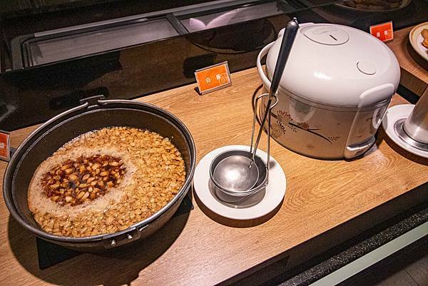 【新莊美食】小鮮鍋新莊店-最低不到370元！超過100種不同食材火鍋吃到飽