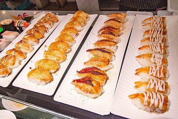 【新莊美食】小鮮鍋新莊店-最低不到370元！超過100種不同食材火鍋吃到飽