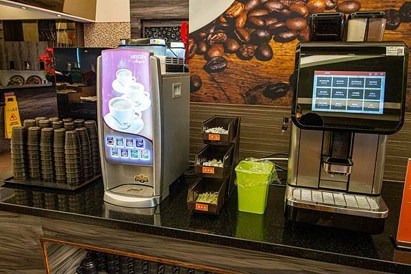 【新莊美食】小鮮鍋新莊店-最低不到370元！超過100種不同食材火鍋吃到飽