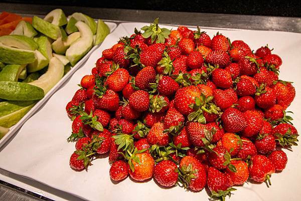 【新莊美食】小鮮鍋新莊店-最低不到370元！超過100種不同食材火鍋吃到飽