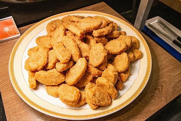 【新莊美食】小鮮鍋新莊店-最低不到370元！超過100種不同食材火鍋吃到飽