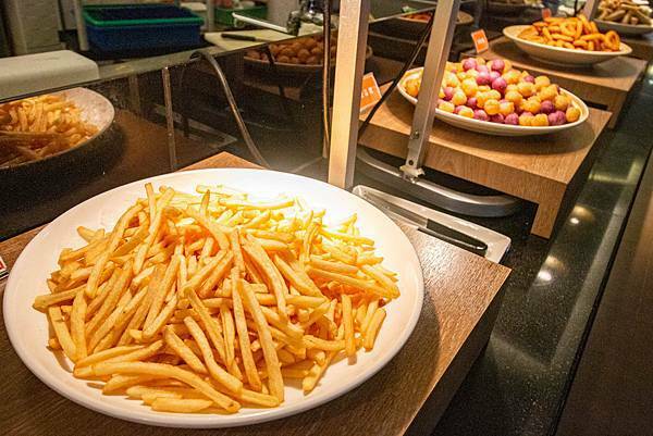 【新莊美食】小鮮鍋新莊店-最低不到370元！超過100種不同食材火鍋吃到飽