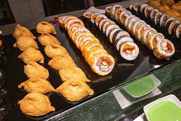 【新莊美食】小鮮鍋新莊店-最低不到370元！超過100種不同食材火鍋吃到飽