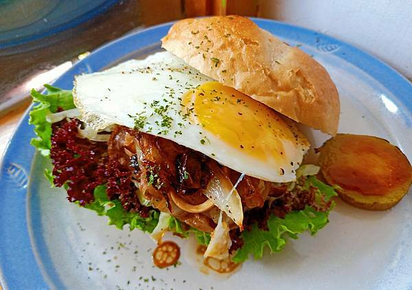 /tmp/phpZETd51 /tmp/phpZETd51