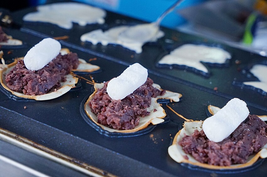 人氣療癒系”莫忘鯛魚燒”推出全新行動餐車，鹹甜口味一咬爆餡，用料實在又美味，將在全台巡迴！！