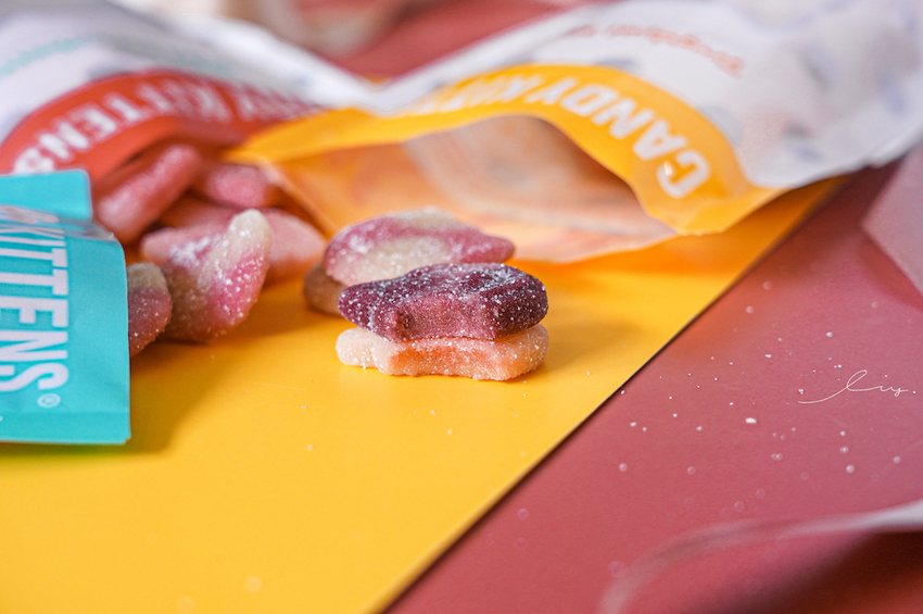 一款素食也能食的軟糖！超可愛貓咪造型，成分天然還有4種口味，不管大小朋友都瘋狂～