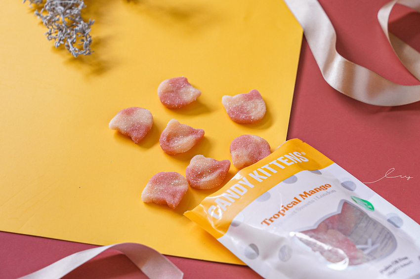 一款素食也能食的軟糖！超可愛貓咪造型，成分天然還有4種口味，不管大小朋友都瘋狂～