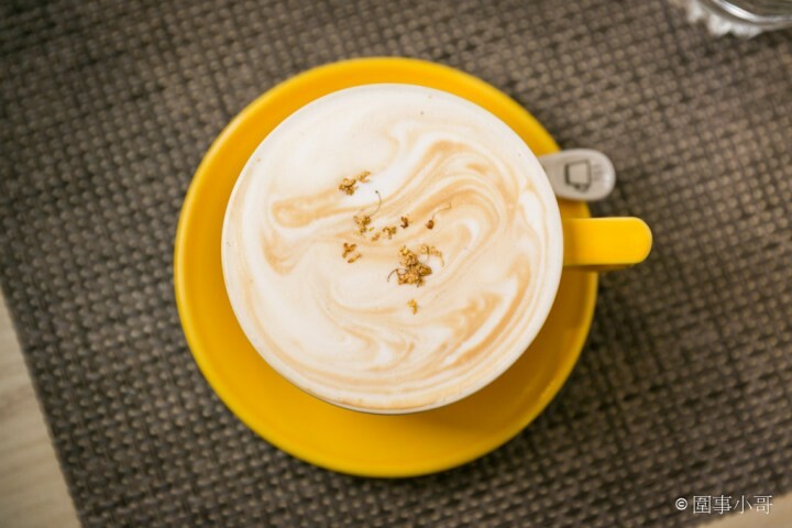 馬祖新村美食-YA bistro，一間集美味餐點與優閒氛圍於一身的法式鄉村餐館。如果在馬祖新村逛累了，來YA坐坐吧。桃園中壢美食推薦 @圍事小哥的幸福相框