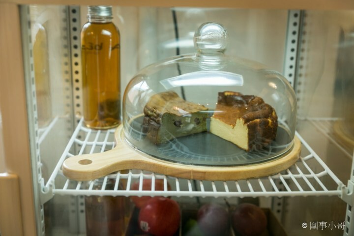 馬祖新村美食-YA bistro，一間集美味餐點與優閒氛圍於一身的法式鄉村餐館。如果在馬祖新村逛累了，來YA坐坐吧。桃園中壢美食推薦 @圍事小哥的幸福相框