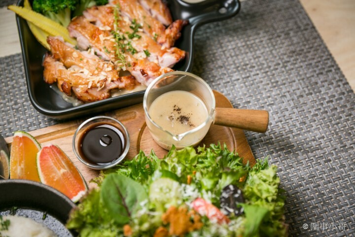 馬祖新村美食-YA bistro，一間集美味餐點與優閒氛圍於一身的法式鄉村餐館。如果在馬祖新村逛累了，來YA坐坐吧。桃園中壢美食推薦 @圍事小哥的幸福相框