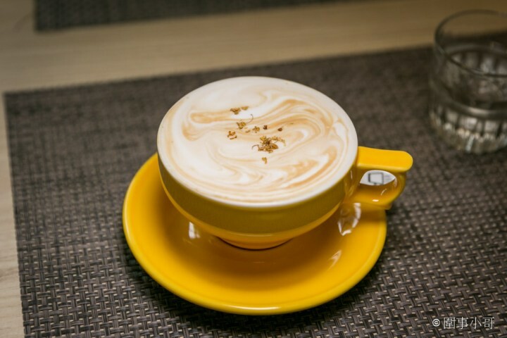 馬祖新村美食-YA bistro，一間集美味餐點與優閒氛圍於一身的法式鄉村餐館。如果在馬祖新村逛累了，來YA坐坐吧。桃園中壢美食推薦 @圍事小哥的幸福相框