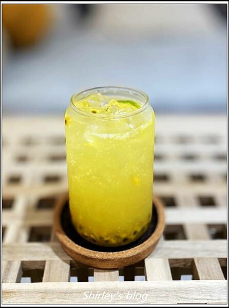 捷運劍潭站 ‧ Old Suol 老靈魂 coffee st