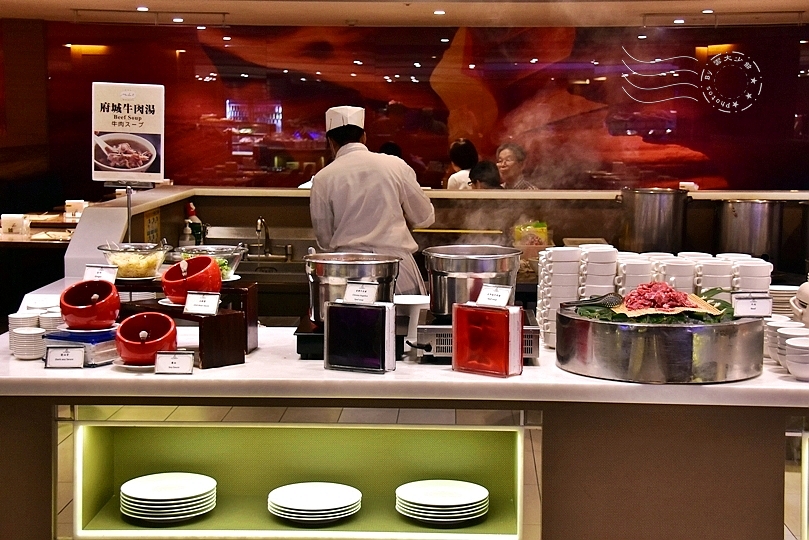 台南：大億麗緻酒店，共同市場自助餐廳晚餐、早餐