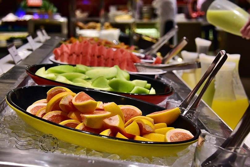 台南：大億麗緻酒店，共同市場自助餐廳晚餐、早餐