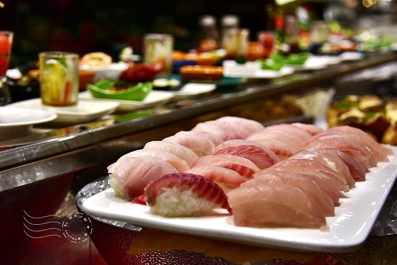 台南：大億麗緻酒店，共同市場自助餐廳晚餐、早餐