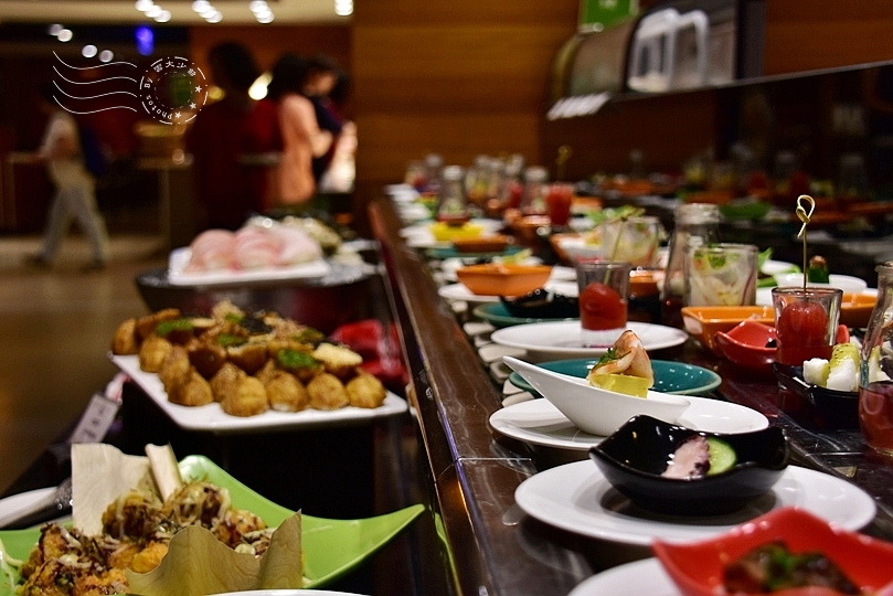 台南：大億麗緻酒店，共同市場自助餐廳晚餐、早餐