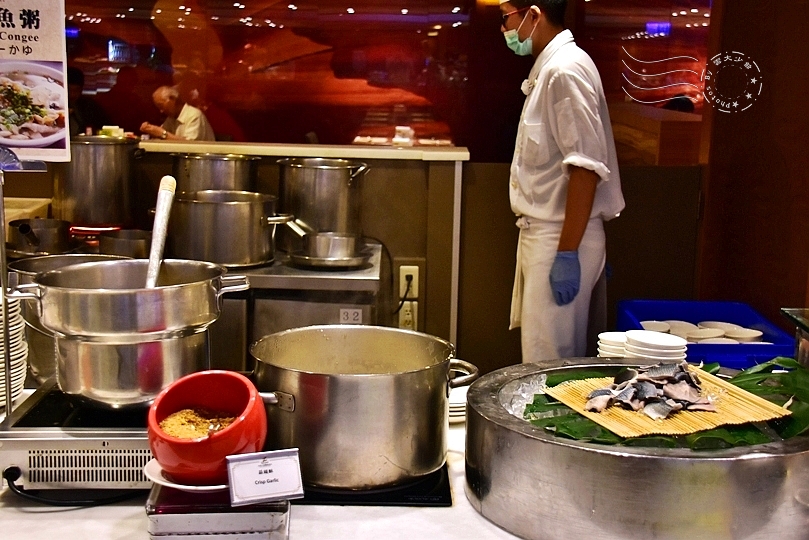 台南：大億麗緻酒店，共同市場自助餐廳晚餐、早餐