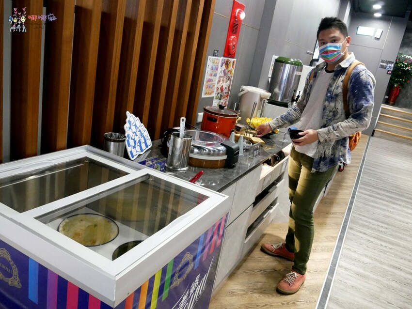 桃園南崁火鍋店進門先送一盤肉，還有自助吧免費吃到飽！壽喜牛飯豪好吃 | 哪哪麻