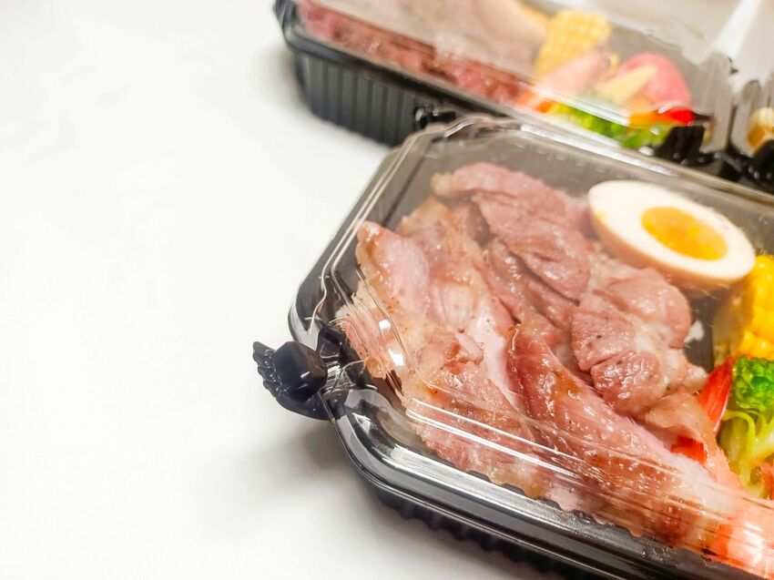 在家花少少的錢就可以吃得到冷藏牛搭配12種蔬菜補充滿滿的營養-鬥炙原味炙燒牛排(中和店)