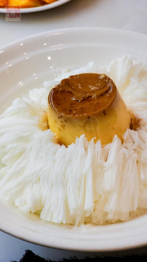 【臺南美食】滿滿古早味的番茄及綜合水果切盤,季節限定芒果雪花冰搭配莫凡比冰淇淋,還有隱藏版冰品~品馨冰菓室 - 南人幫