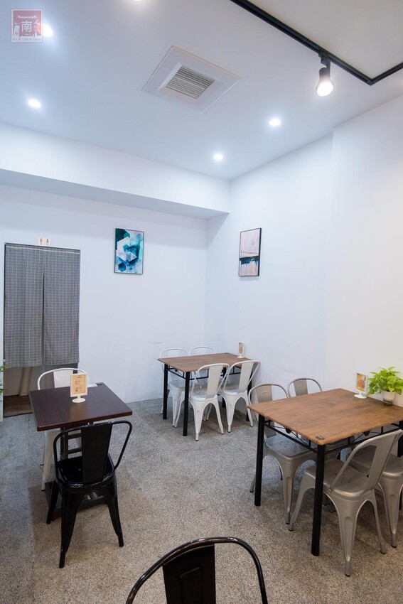 【臺南美食】滿滿古早味的番茄及綜合水果切盤,季節限定芒果雪花冰搭配莫凡比冰淇淋,還有隱藏版冰品~品馨冰菓室 - 南人幫